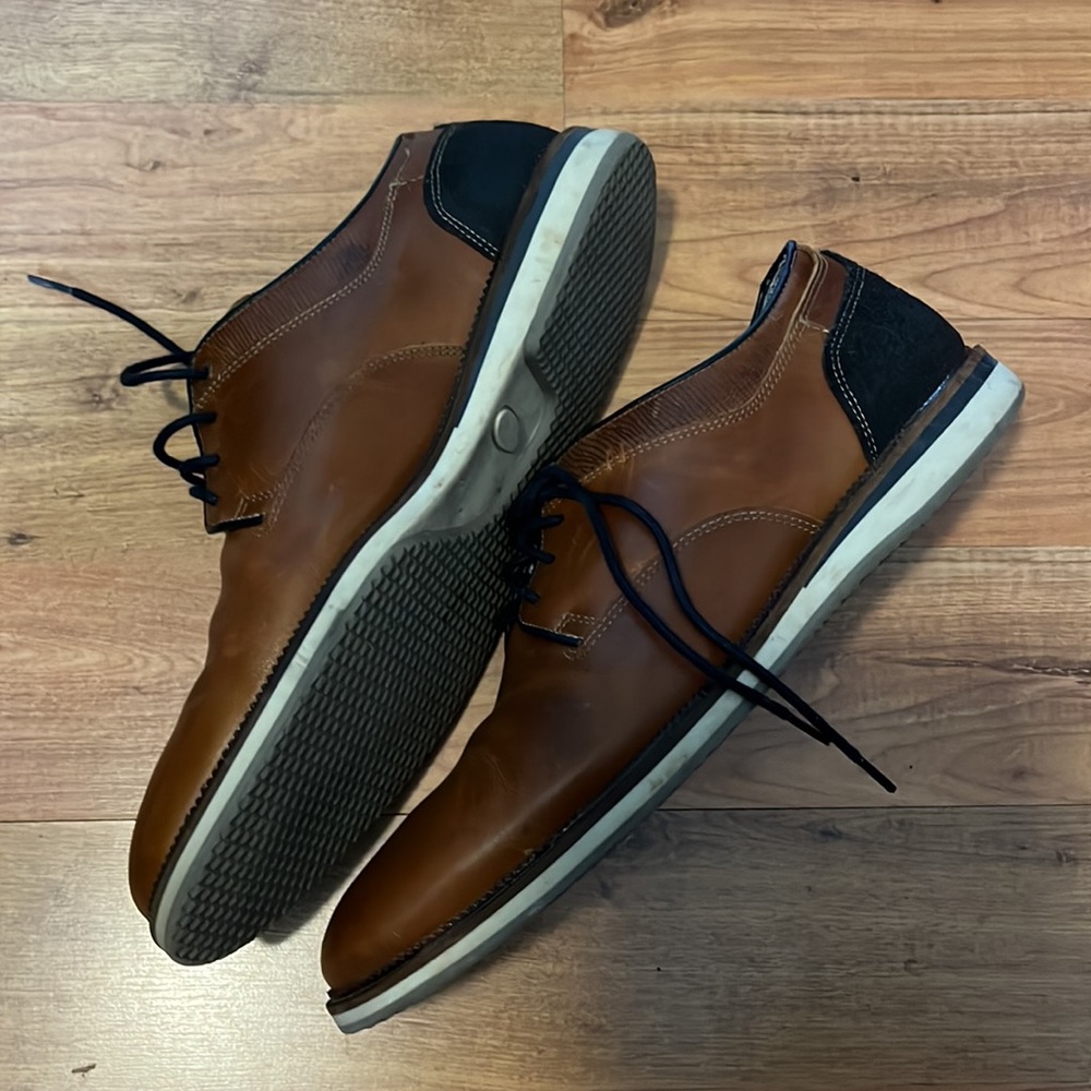 Bull Boxer men’s shoes.